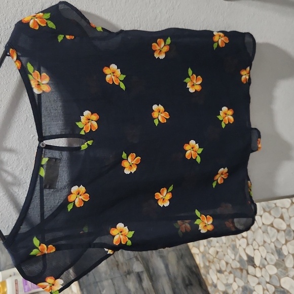 hollister navy sheer flowery top sz small - Picture 3 of 3